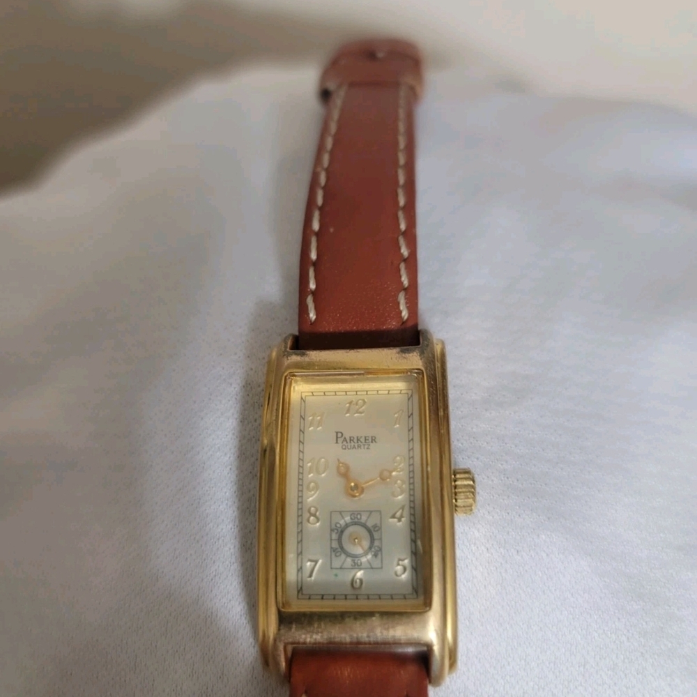 Luxury Vintage Parker Curvex Quartz Watch